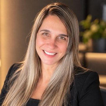 Foto de Viviane, especialista da Agência Oceana